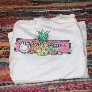 women’s white vineyard vine long sleeve!